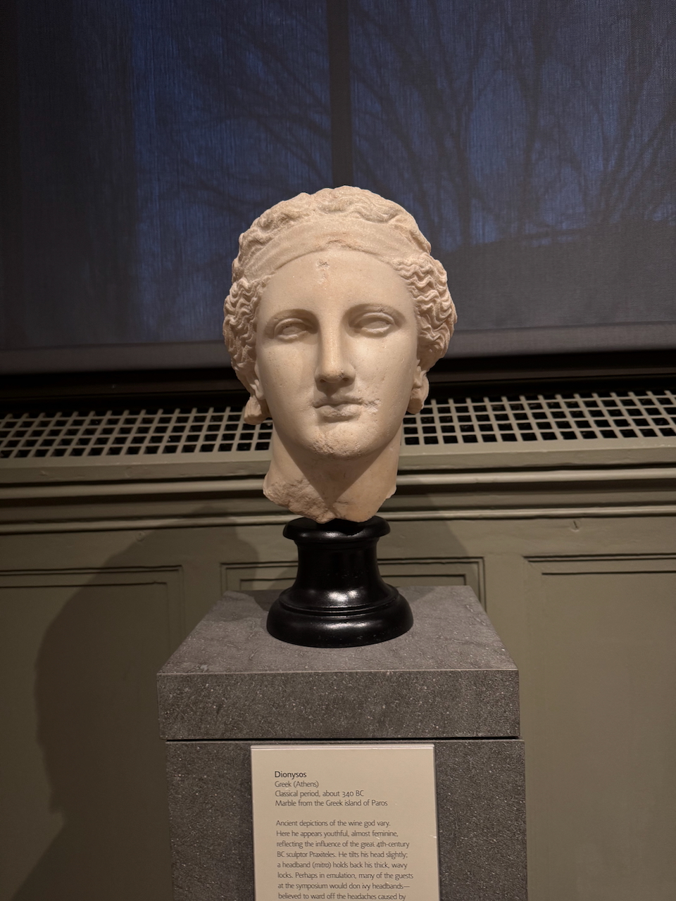 Dionysos Sculpture