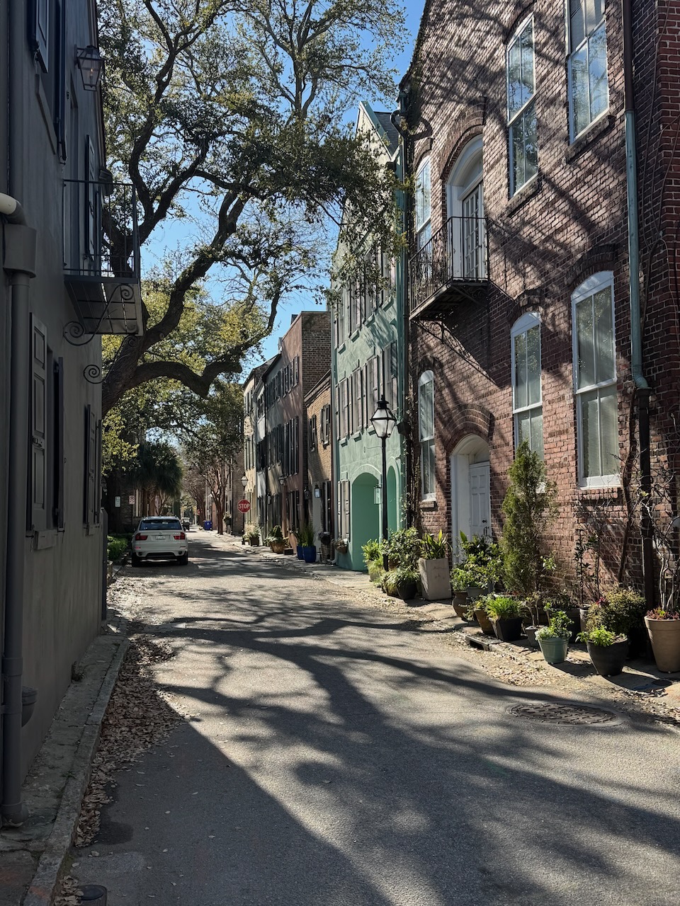 Elliot St