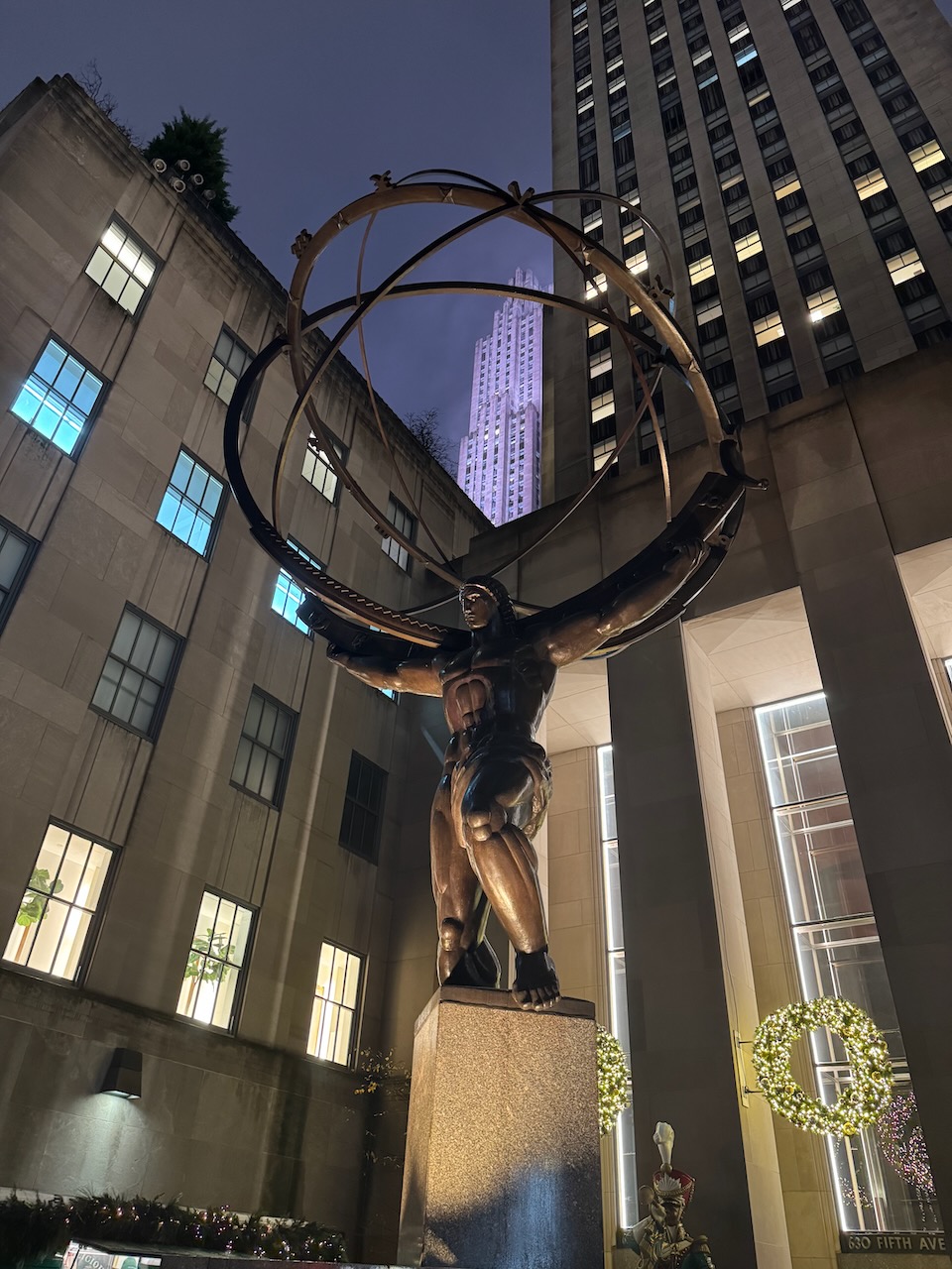 Atlas (Statue at the Rockefeller Center)