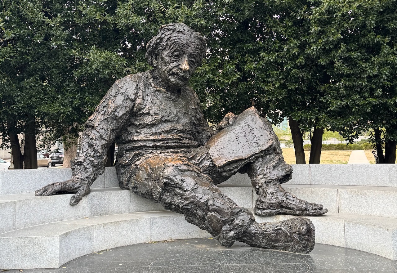 Albert Einstein Memorial
